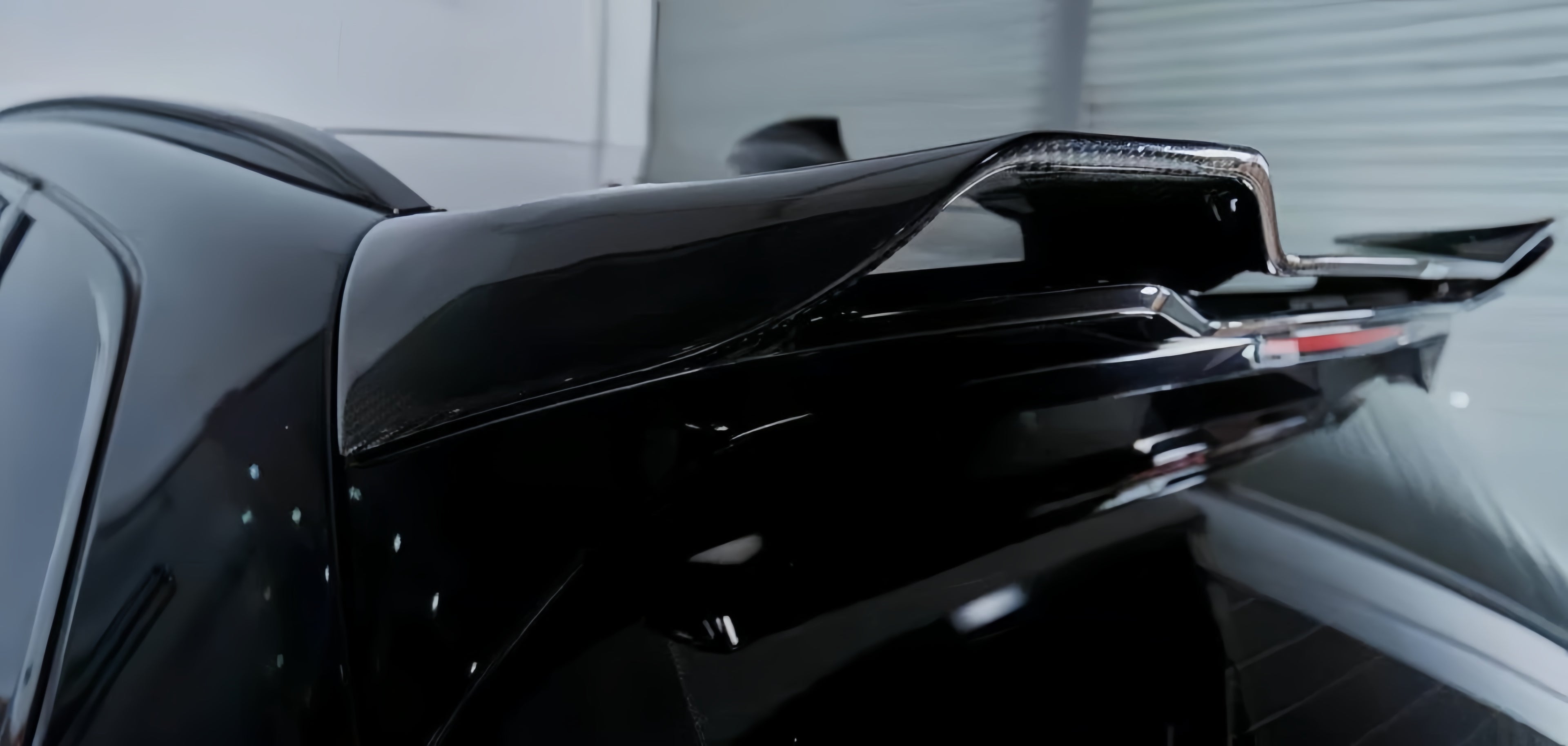 Karbel-Dry Carbon Fiber Rear Roof Spoiler for BMW X3M & X3MC & X3 F97 G01 pre-LCI