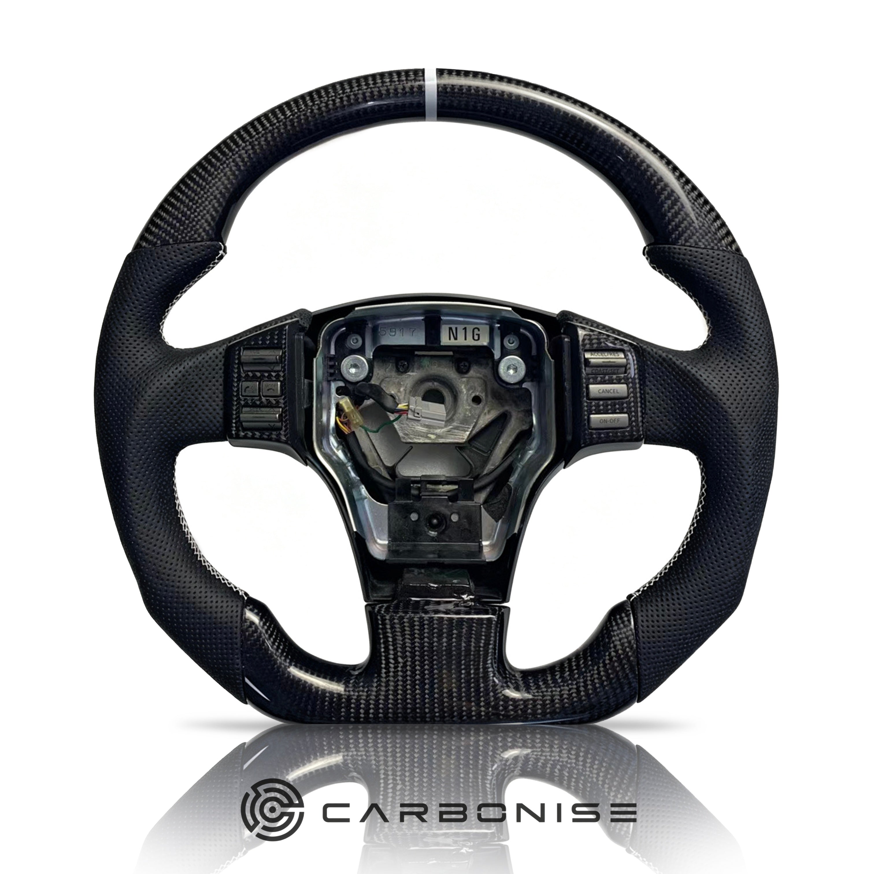 Nissan Fairlady 350Z Steering Wheel (Carbon Fiber+Perforated Leather)