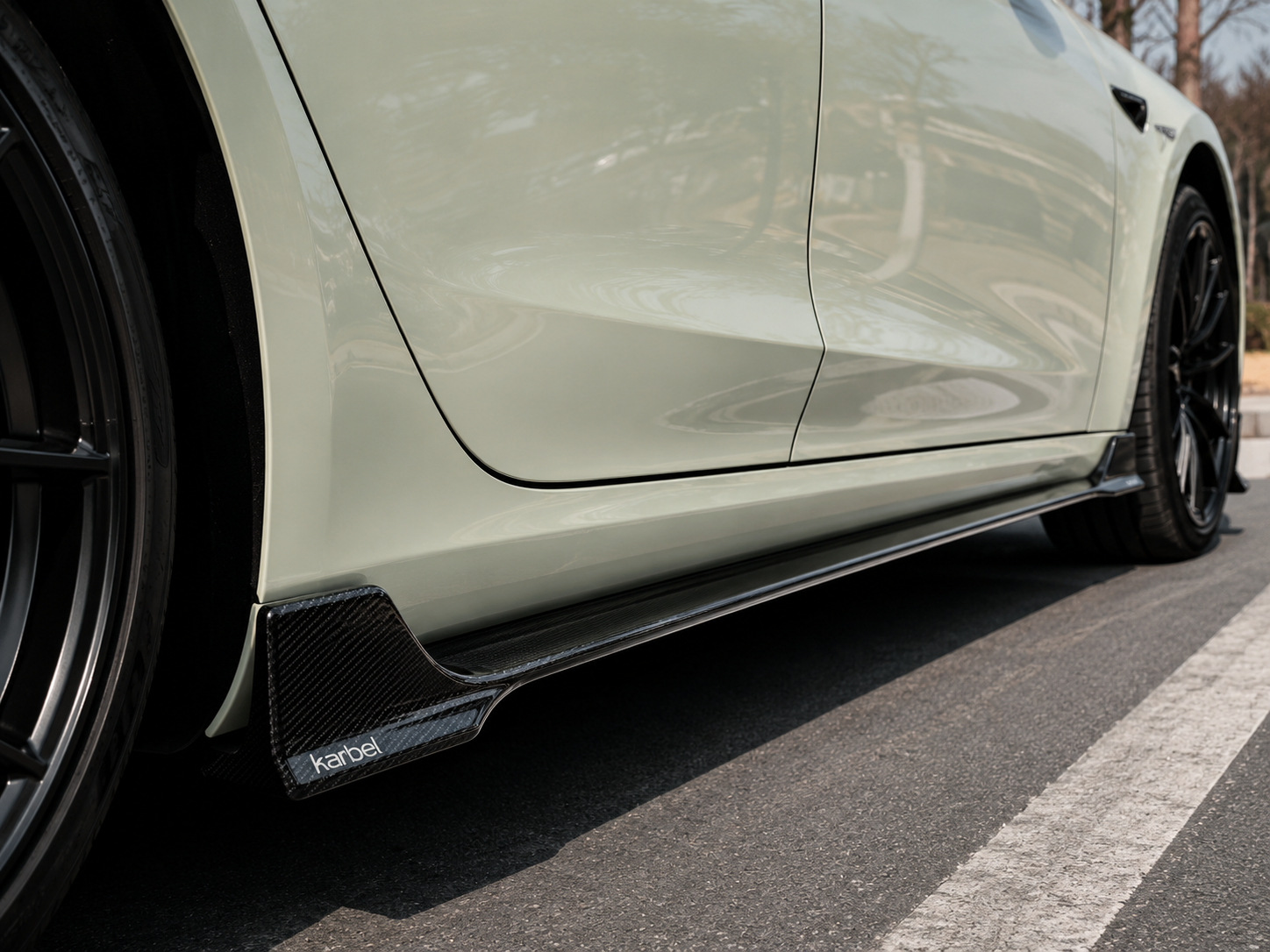 Karbel-Dry Carbon Side Skirts for Tesla Model 3 / Performance Pre-preg Carbon Fiber