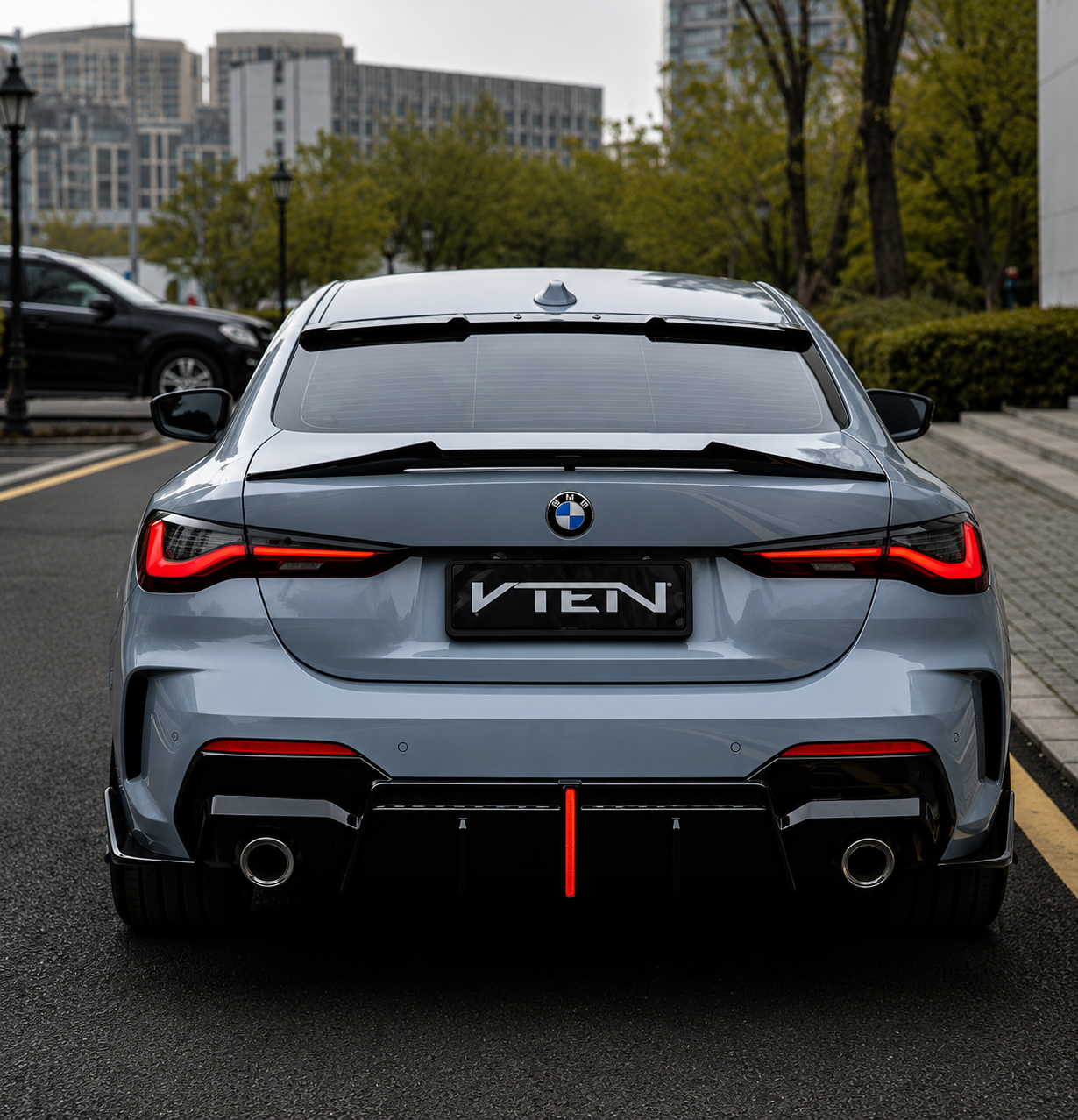 VTEN-BMW 4 SERIES G22 PP/ABS GLOSS BLACK LED REAR DIFFUSER