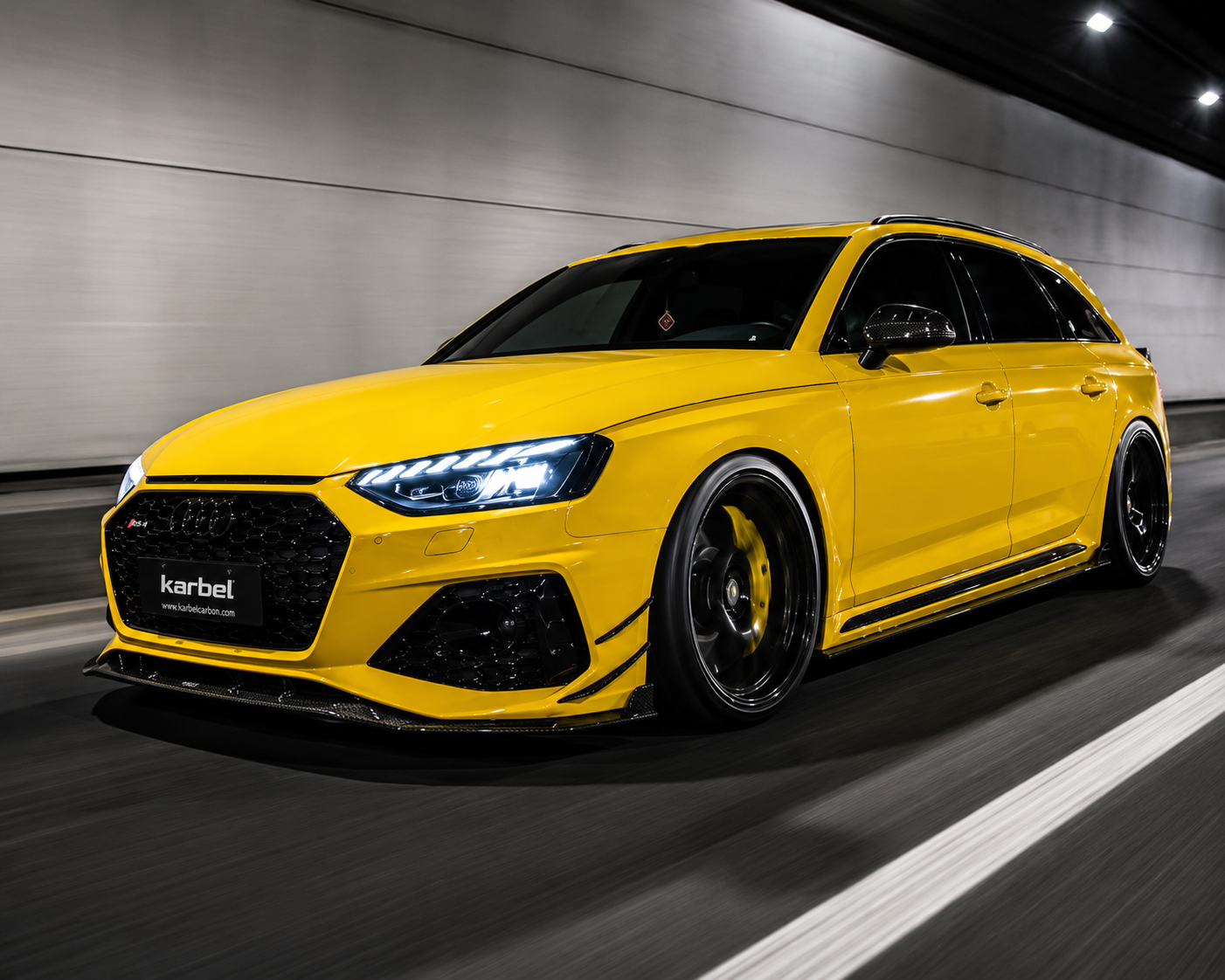 Karbel-Dry Carbon Fog Light Trim Overlay for Audi RS4 B9.5 Pre-preg Carbon Fiber