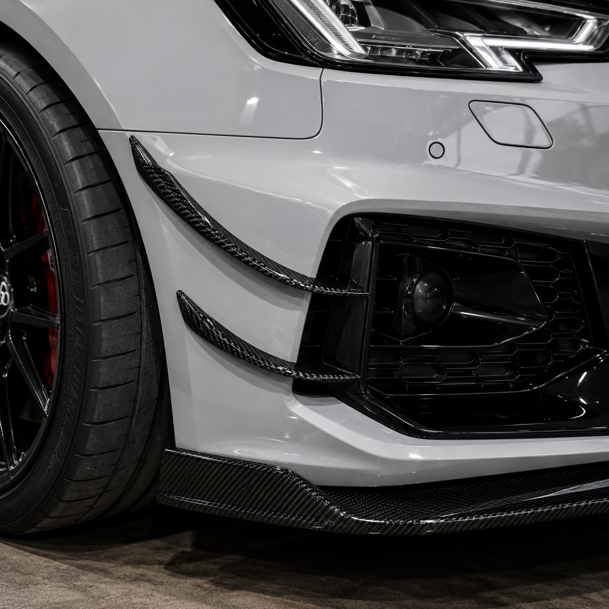 Karbel-Dry Carbon Front Canards for Audi RS4 B9 / B9.5 Pre-preg Carbon Fiber