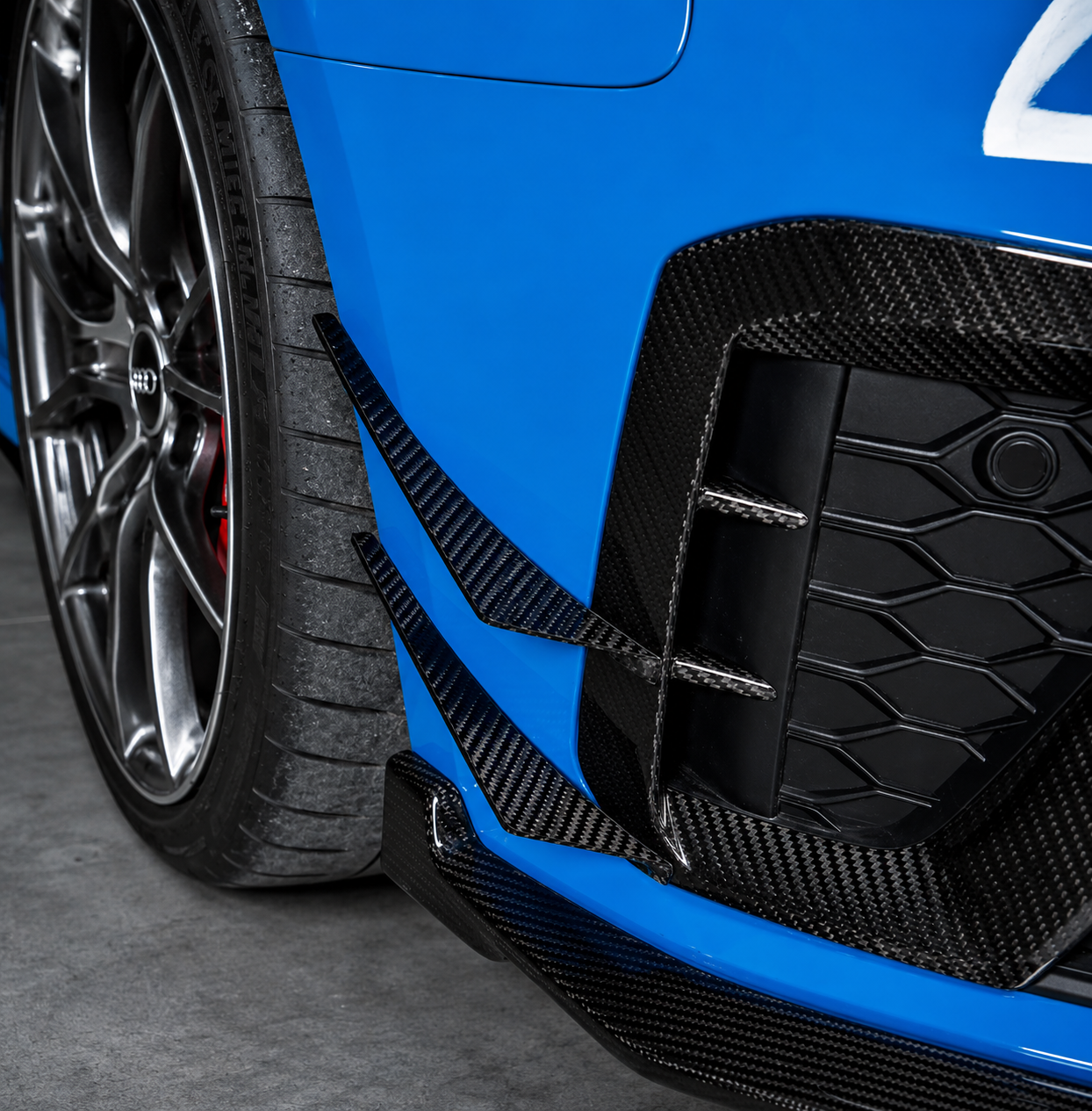 Karbel-Dry Front Canards for Audi S4 & A4 S Line B9.5 Pre-preg Carbon Fiber