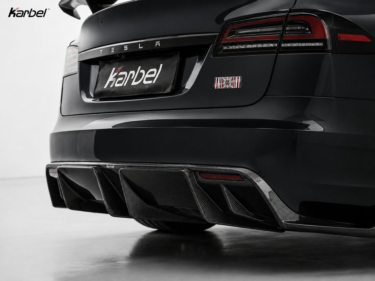 Karbel-Dry Carbon Rear Diffuser with Dual Brake Lights for Tesla Model S 3rd Gen Late 2021-Onwards Dry Pre-preg Carbon Fiber