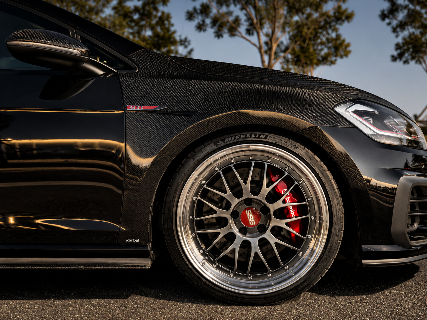 Karbel-Dry Carbon Front Fenders for Volkswagen Golf & GTI & Golf R MK7.5 Carbon Fiber