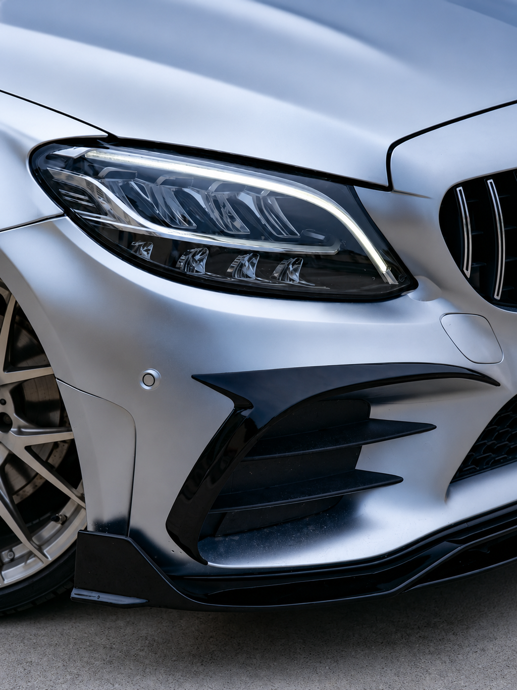 VTEN-Mercedes Benz Front Canards C-Class AMG C63S C63 C43 C450 C300 W205 Sedan W205 Sedan Facelift 2015-2021