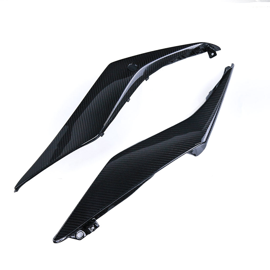 YAMAHA R3 (Tank Side Cover) Dry Carbon